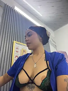 Daniela-sexy - sloppy blowjob