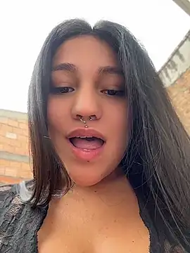 Emily_Gomezz - Play dildo in pussy