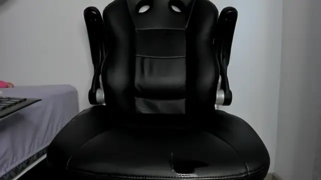 _Molly_rosse_ - OIL IN MY ASS