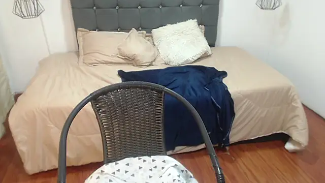 Hazel__z - ALL NAKED + SEXY DANCE