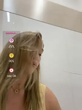 Ana____ - Touch yourself while you shower🤤😈