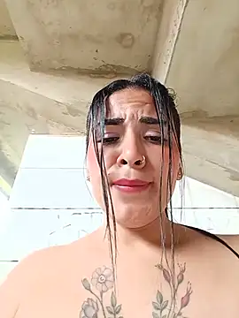 MAYE__13 - I take off my panties on public transpor