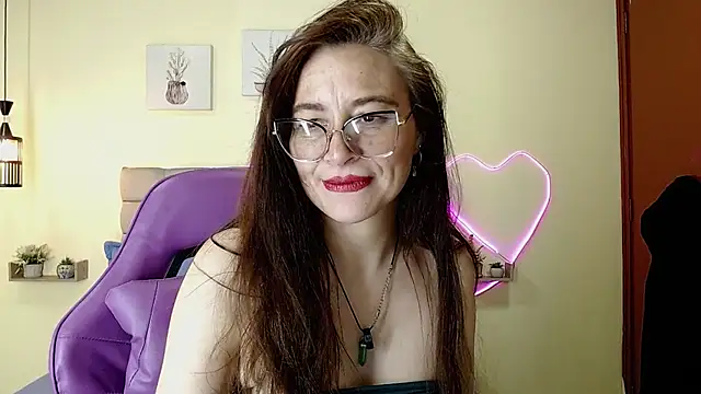 _naomi_s - spank ass x 10