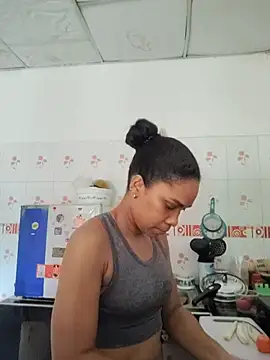 AstridMonroee - Rub my pantie