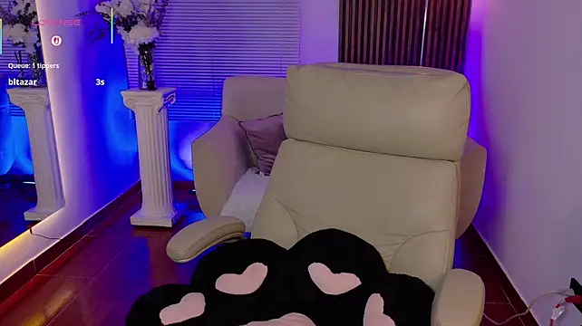 Dahlia_grey - suck dildo torso