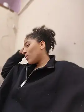 DannaBerry - Show boobs to my stylist