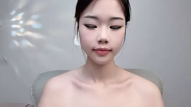 Vivi_an - 你相信一见钟情吗?