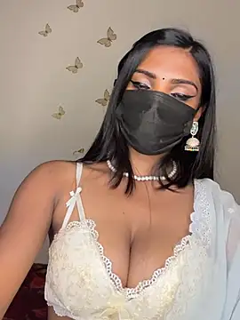 Lovely_Babiee - Ice on nippels
