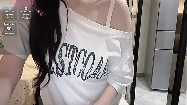 Liz-c - 想被哥哥干爽小粉控制5分钟