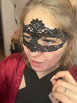 -CurvySecret- - 🔥Put on a Choker
