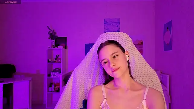 Britney_Ross - Take my toys