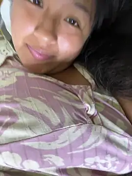 YoMi-- - Mostrar pusi 🥵