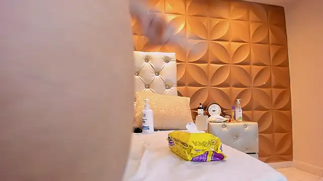 CurvyEmma_ - Anal fingering