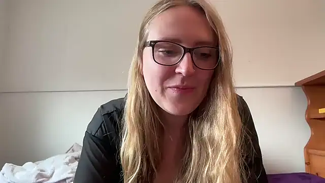 Pattyworld69 - Twerk + spread/wink ass