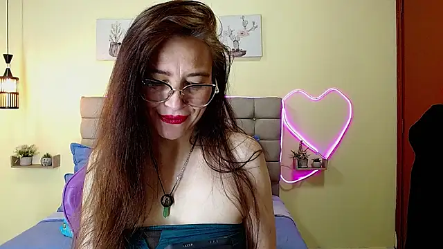 _naomi_s - spank ass x 10