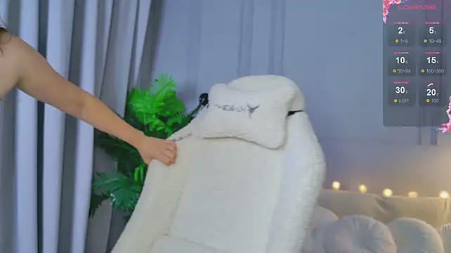 Lana__Cute_ - boobs massage