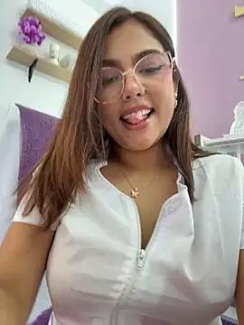Babysaritaa - Whip my pussy with a dildo. 🔥🍓
