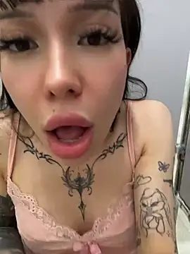 Babydolll - WELCOME BACK SOPHIE N MILLI IN MAN WC