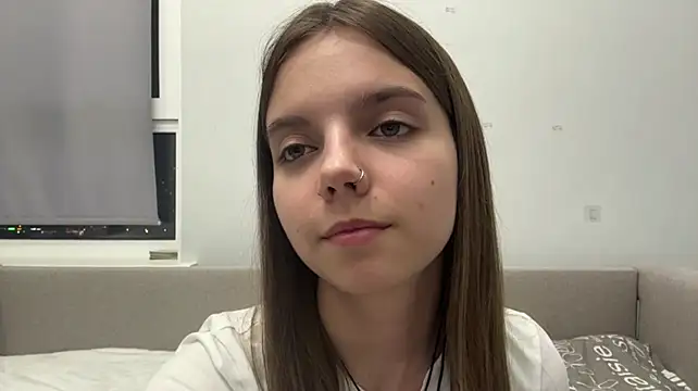 LisaPorse - show belly + smile face