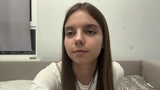 LisaPorse - show belly + smile face