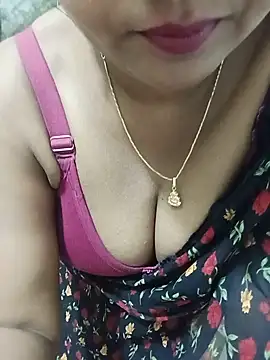 Juli_baby89 - Boobs show hard firinging