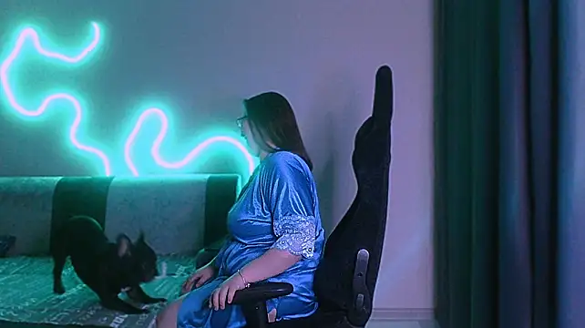 InLoveWithLife26 - control the toy (5 minutes)