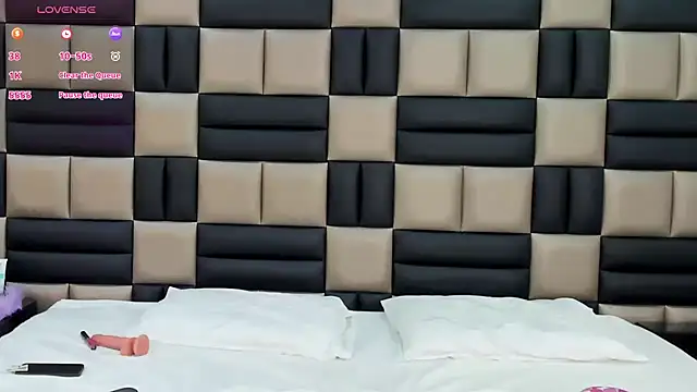 RebeccaWalton - Doggy style+ spank x 3