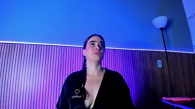 _VALERIAGOMEZ - 4 fingers in my pussy
