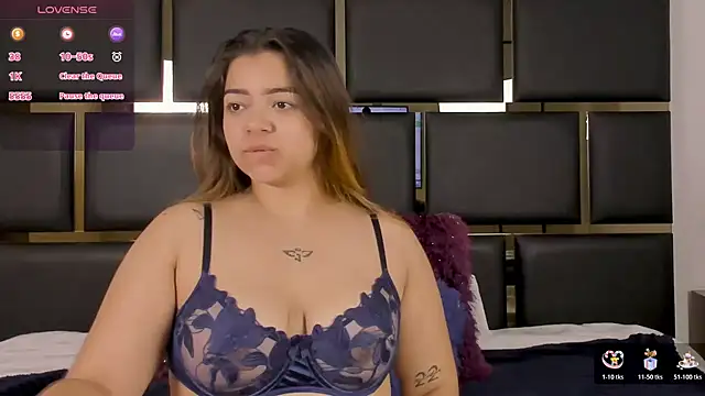 DanielaCapriles - Shake ass and spanks