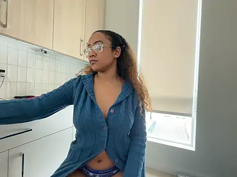 ReeseZen - Boobies out 5m