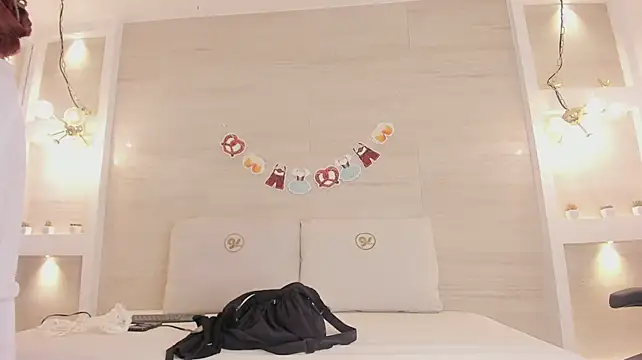 Chloe_murray - Time to masturbation! Fuck + fingers!🔥