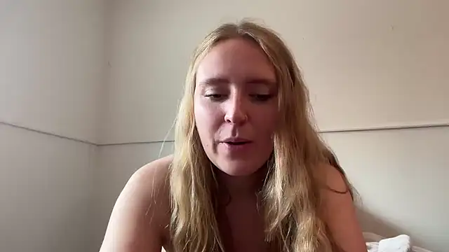 Pattyworld69 - DP finger myself