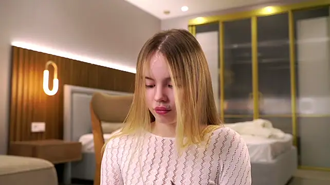 Miss_miracle - Gently spank my sweet ass
