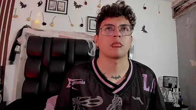 Dalhia_and_hades - rub pussy and ass in doggy 💋