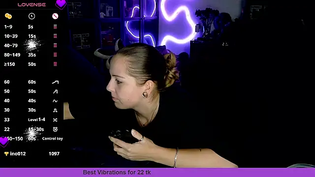 MaryPeach666 - Squirt Video + Pussy 3 PIcs