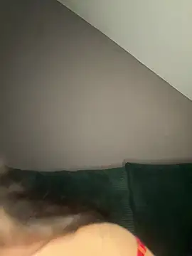 Twohotgirl - outfit change
