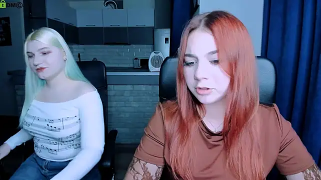 Rada_Kisss - show ass in thong