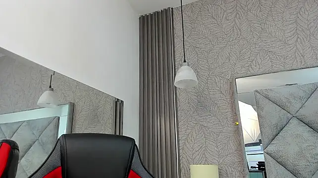 EllenJordan__ - rub my boobs and control lush.💦