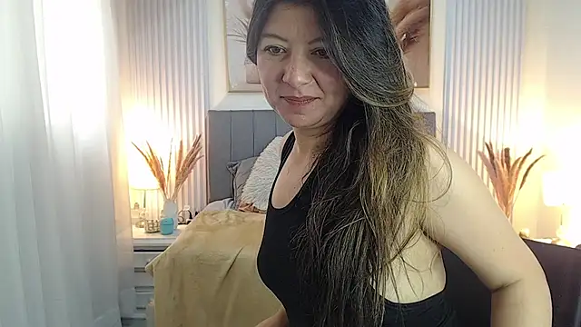 Hade_smt - oil show on my breasts
