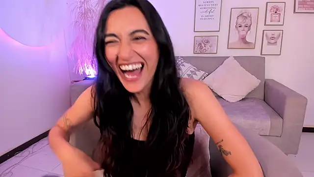 Gabee_7 - Milk coming out of my tits💦