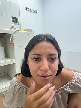 MeggyMae_ - show asshole in doggy