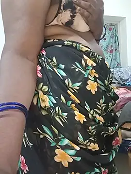 Tamil-hotwife - Ass show 💦💦🫦🔥🔥