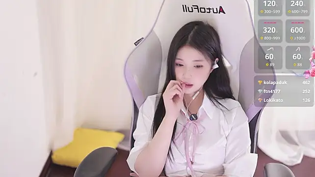 Kitty_baby77 - 完成任务 无内M腿5分钟 最后一个完成控制小粉5分钟