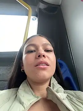 Alyshanon18 - BOOBS OUT 1MIN💦📍