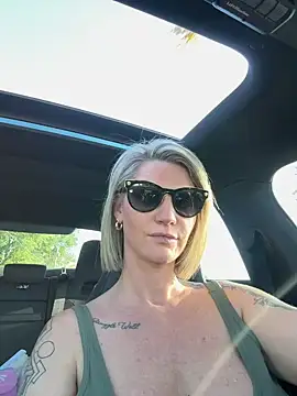 Inkedhottie - Ride torso dildo