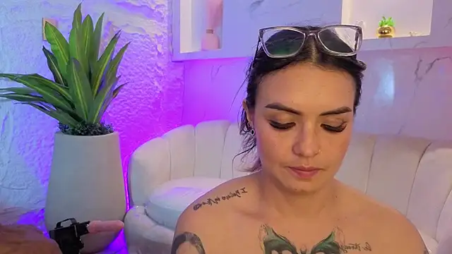 Zarcasutra_t - 👋 SLAP FACE + BLOWJOB MACHINE