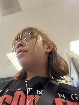 Moan4mona