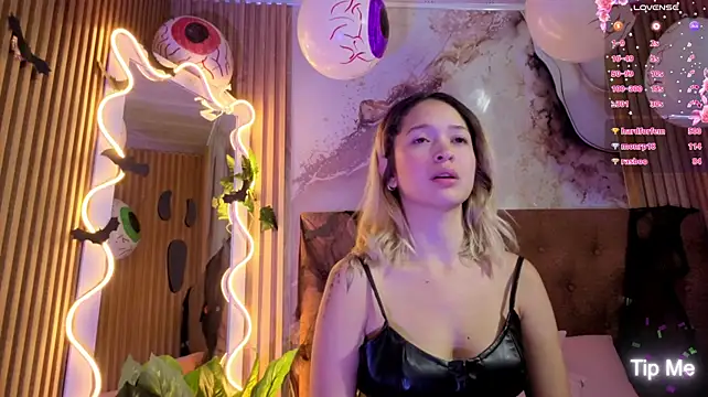 Sofiapalmer_tay
