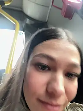 Alyshanon18 - BOOBS OUT 1MIN💦📍