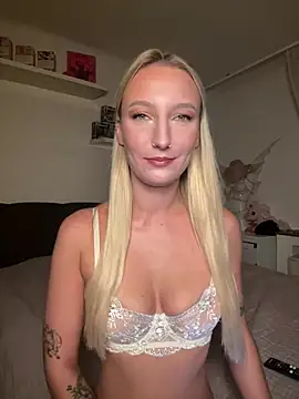NattieNatts - Suck Dildo